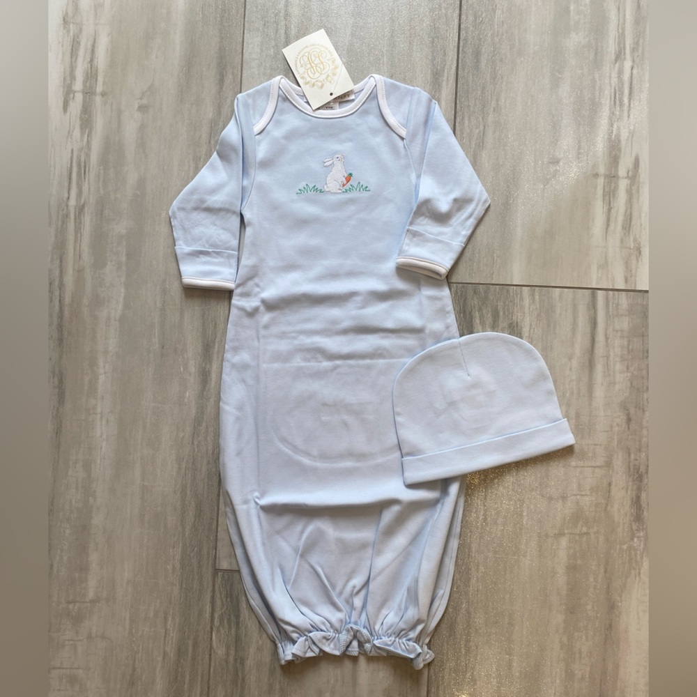 NWT TBBC Baby Blue Adorable Everyday Bunny Layette Gown & Hat Set, infant 0-3M